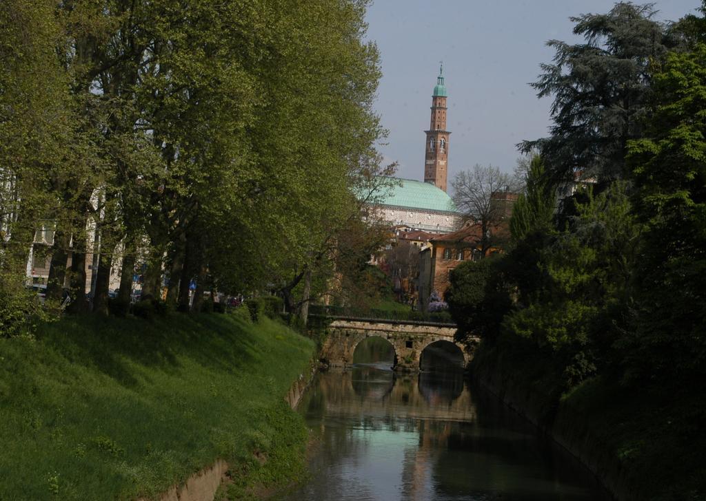 Casa Irene Panzió Torri di Quartesolo Kültér fotó