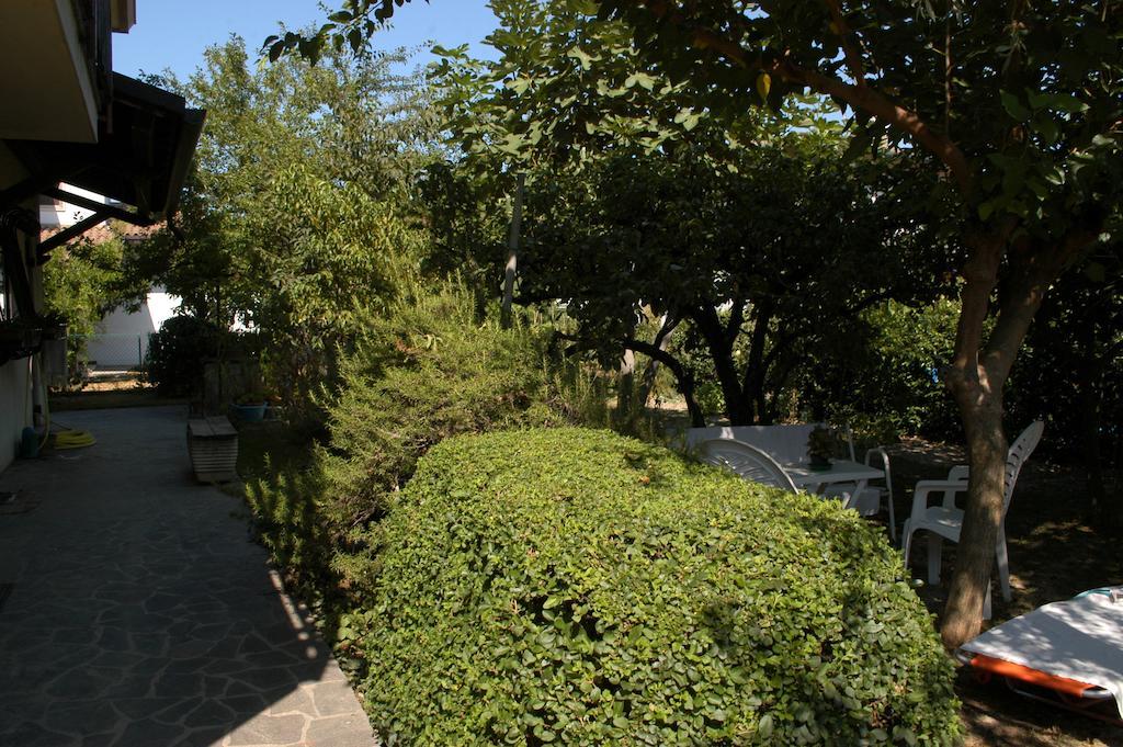 Casa Irene Panzió Torri di Quartesolo Kültér fotó
